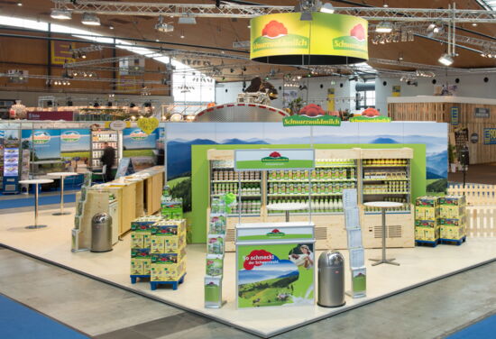 Messestand schwarzwaldmilch mueller messebau edeka innovationsmesse17 20