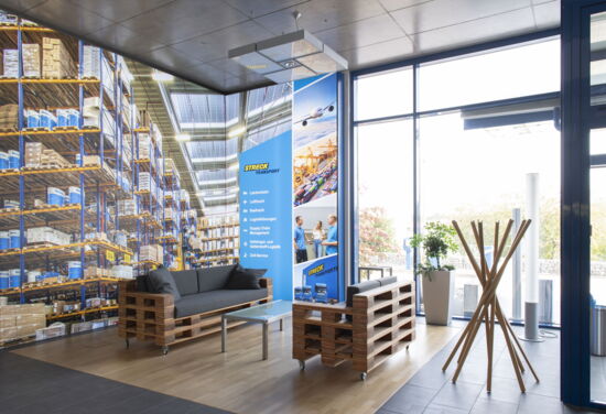 StreckTransport mueller messebau Foyer 3