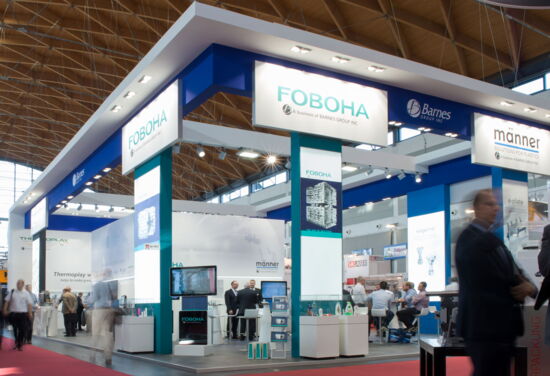 Messestand maenner mueller messebau fakuma 2017 5