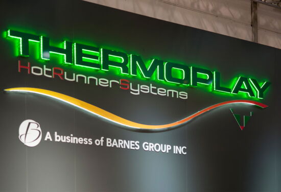 Messestand maenner thermoplay synventive mueller messebau k 2016 19