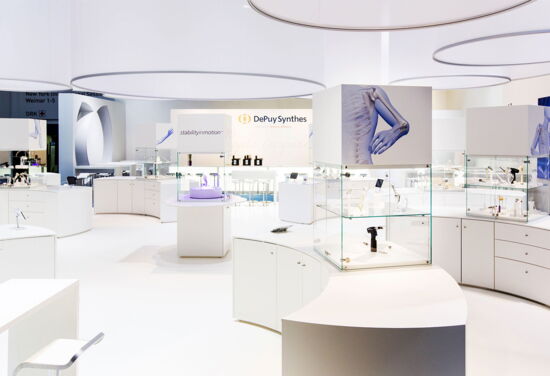 Messestand depuy synthes mueller messebau dkou2014 21