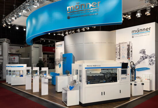 Messestand maenner mueller messebau fakuma2014 5